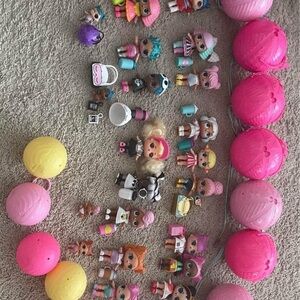 L.O.L. Surprise! Pink and Yellow Doll Set
